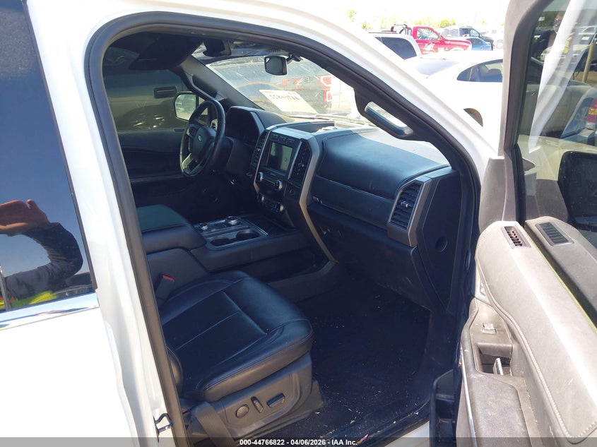 2021 Ford Expedition VIN 1FMJU1JT0MEA00995 IAAI salvage auction — LEFT FRONT, Clear (Oklahoma), sold $7,600 on 2026-07-09 (photo 5)
