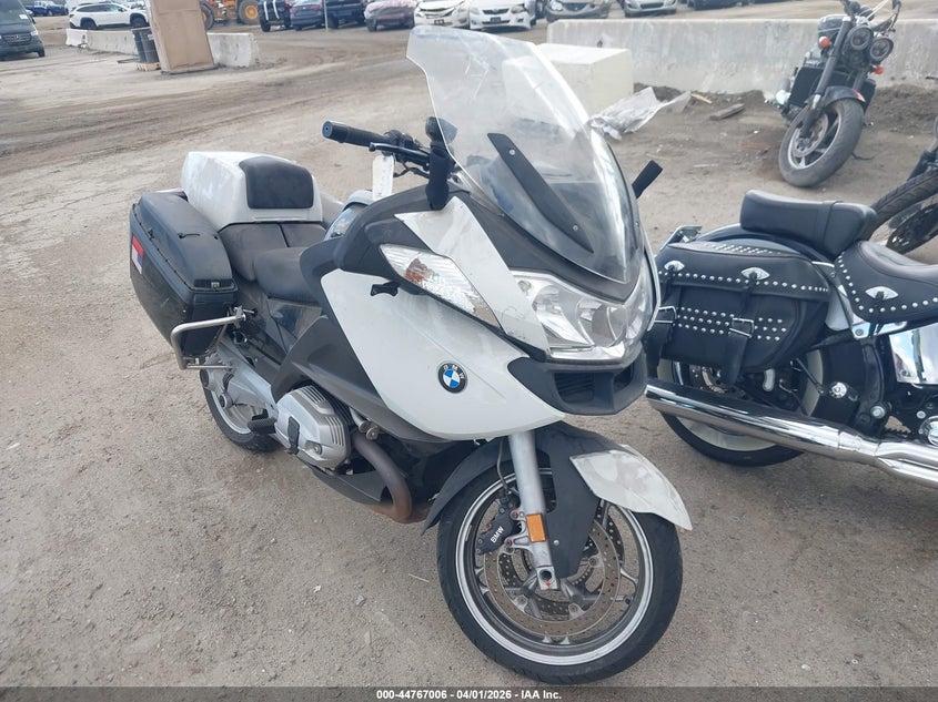 2011 BMW R 1200 VIN WB1044009BZW19462 IAAI salvage auction — THEFT, Salvage (California), sold $1,450 on 2026-07-28 (photo 1)