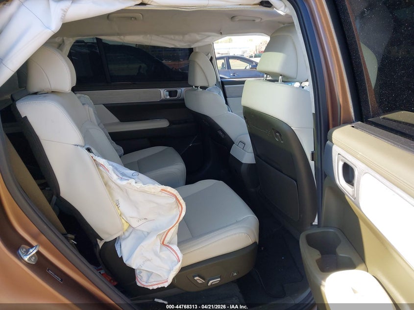 2024 Hyundai Santa fe VIN 5NMP5DGLXRH029168 IAAI salvage auction — LEFT SIDE, Salvage Title, sold $9,900 on 2026-07-28 (photo 8)