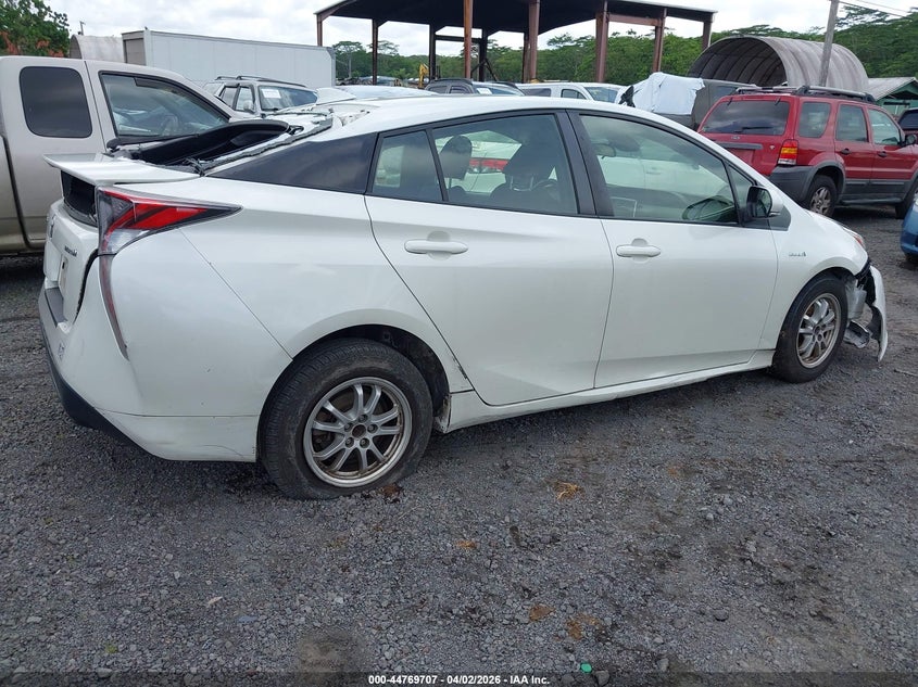 2017 Toyota Prius VIN JTDKBRFU8H3551661 IAAI salvage auction — UNDERCARRIAGE, Salvage (Hawaii), sold $450 on 2026-07-21 (photo 4)
