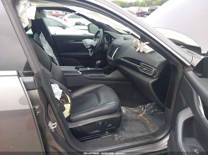 2017 Maserati Levante VIN ZN661XUA6HX245552 IAAI salvage auction — ALL OVER, Salvage (Alabama), sold $2,350 on 2026-07-29 (photo 5)