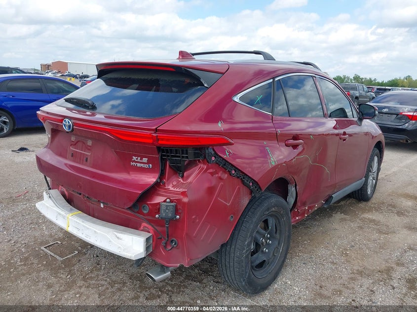 2022 Toyota Venza VIN JTEAAAAH0NJ113584 IAAI salvage auction — REAR END, Wait Title, sold $11,050 on 2026-08-22 (photo 4)