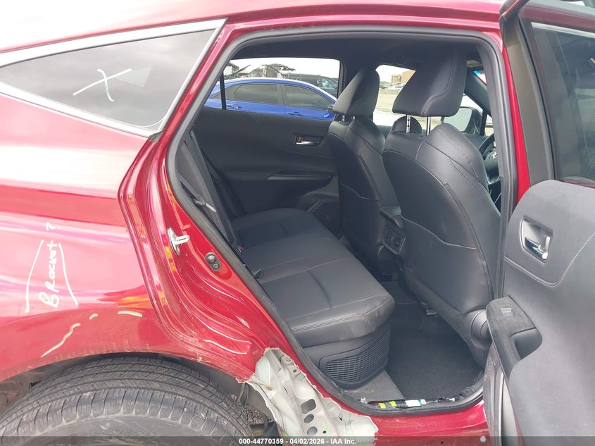 2022 Toyota Venza VIN JTEAAAAH0NJ113584 IAAI salvage auction — REAR END, Wait Title, sold $11,050 on 2026-08-22 (photo 8)