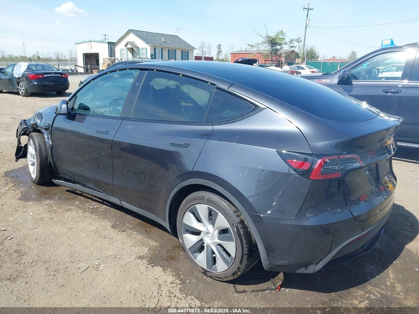2024 Tesla Model y VIN 7SAYGAEEXRF020217 IAAI salvage auction — FRONT END, Salvage (Virginia), sold $13,750 on 2026-08-01 (photo 3)