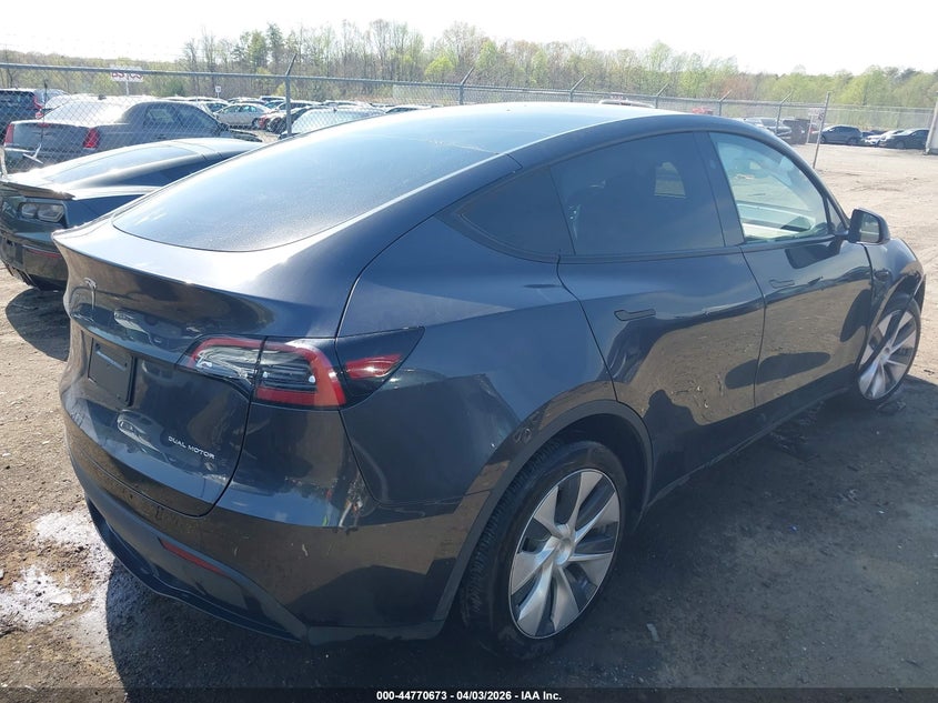 2024 Tesla Model y VIN 7SAYGAEEXRF020217 IAAI salvage auction — FRONT END, Salvage (Virginia), sold $13,750 on 2026-08-01 (photo 4)