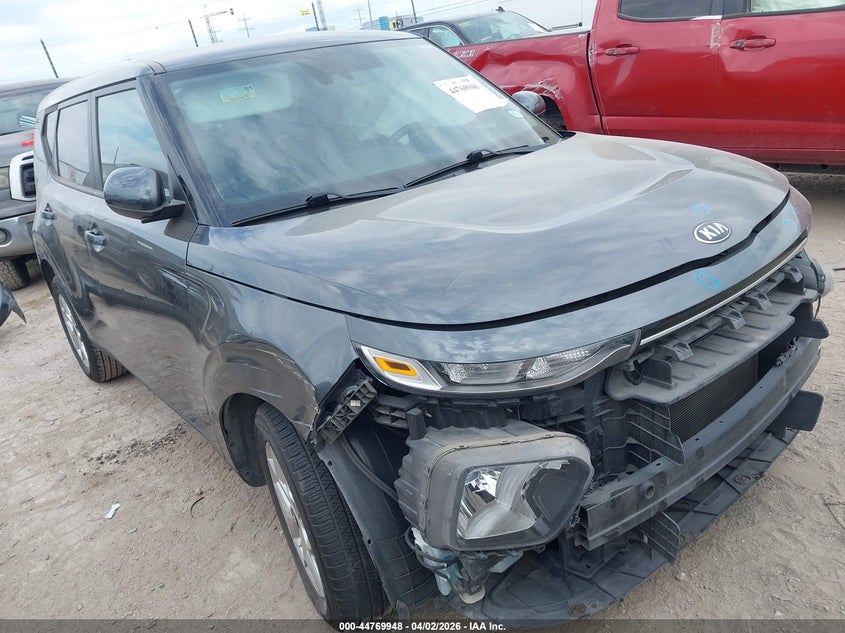 2021 Kia Soul VIN KNDJ23AU8M7754777 IAAI salvage auction — FRONT END, Wait Title, sold $2,500 on 2026-07-13 (photo 1)