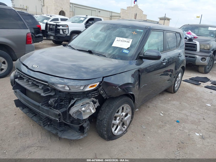 2021 Kia Soul VIN KNDJ23AU8M7754777 IAAI salvage auction — FRONT END, Wait Title, sold $2,500 on 2026-07-13 (photo 2)