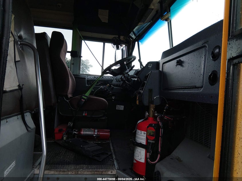 2011 Blue bird School bus / transit bus VIN 1BAKACPH1BF280010 IAAI salvage auction — NORMAL WEAR, Clear (Georgia), sold $825 on 2026-08-26 (photo 5)