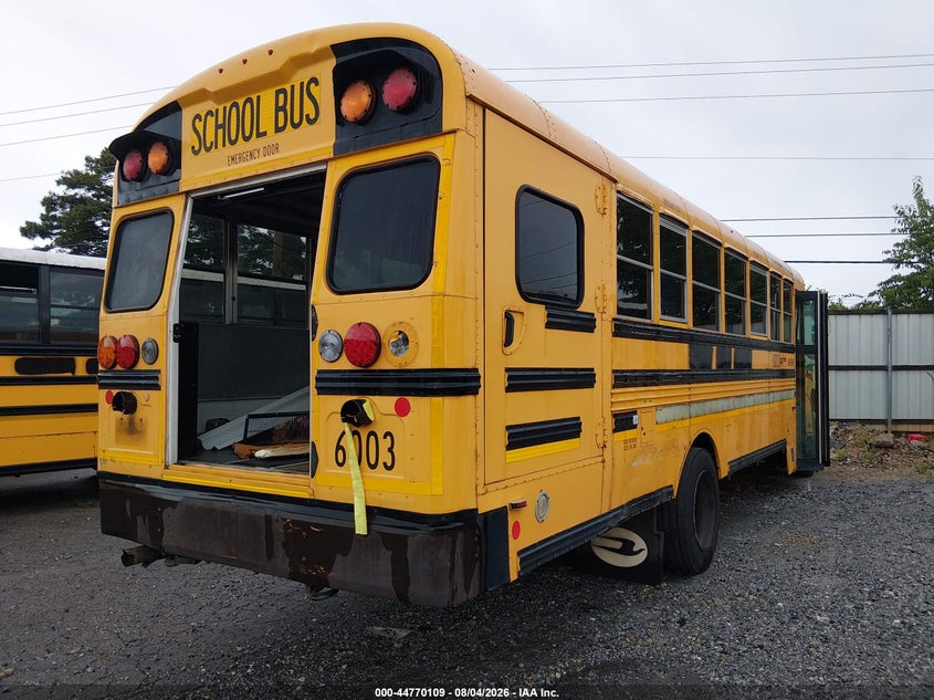 2015 Blue bird School bus / transit bus VIN 1BAKCCPA1FF307306 IAAI salvage auction — NORMAL WEAR, Clear (Georgia), sold $1,000 on 2026-09-16 (photo 4)