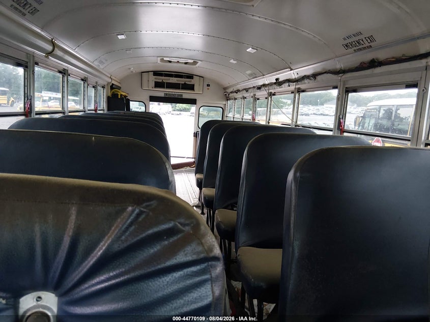 2015 Blue bird School bus / transit bus VIN 1BAKCCPA1FF307306 IAAI salvage auction — NORMAL WEAR, Clear (Georgia), sold $1,000 on 2026-09-16 (photo 8)