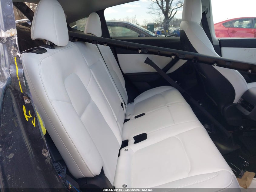 2022 Tesla Model y VIN 7SAYGDEE8NF368626 IAAI salvage auction — FRONT & REAR, Wait Title, sold $8,600 on 2026-07-28 (photo 8)