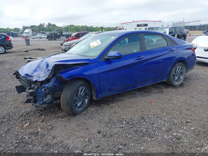 2024 Hyundai Elantra VIN KMHLM4DG3RU681708 IAAI salvage auction — FRONT END, Salvage (South Carolina), sold $2,600 on 2026-07-15 (photo 2)