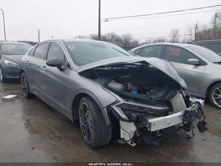 2025 Kia K5 VIN KNAG64J71S5311214 IAAI salvage auction — FRONT & REAR, Wait Title, sold $2,525 on 2026-07-07 (photo 1)