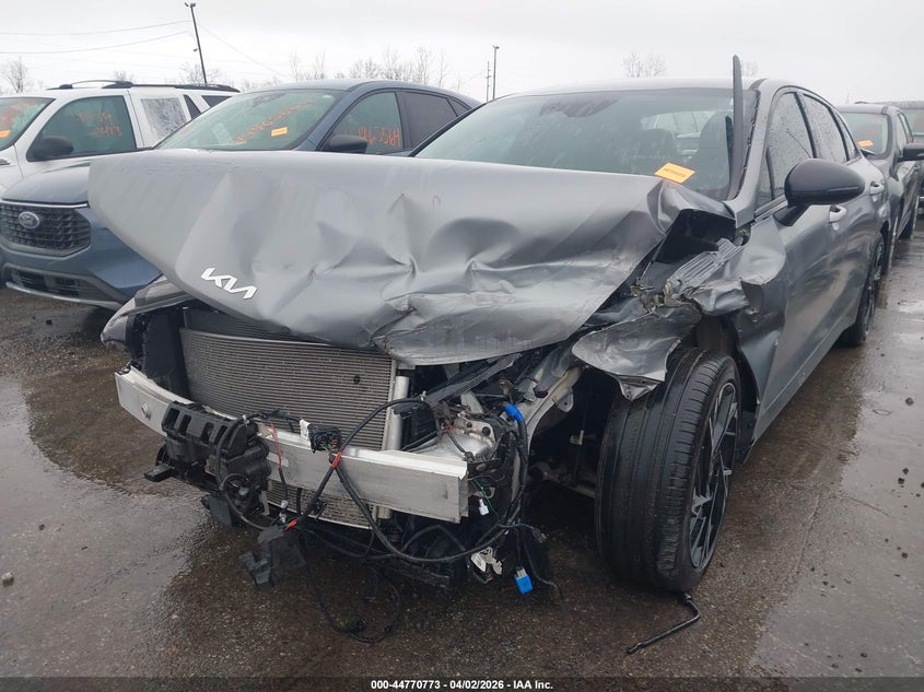 2025 Kia K5 VIN KNAG64J71S5311214 IAAI salvage auction — FRONT & REAR, Wait Title, sold $2,525 on 2026-07-07 (photo 6)