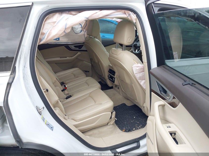 2019 Audi Q7 VIN WA1LHAF73KD030714 IAAI salvage auction — THEFT, Original (Texas), sold $3,700 on 2026-07-06 (photo 8)