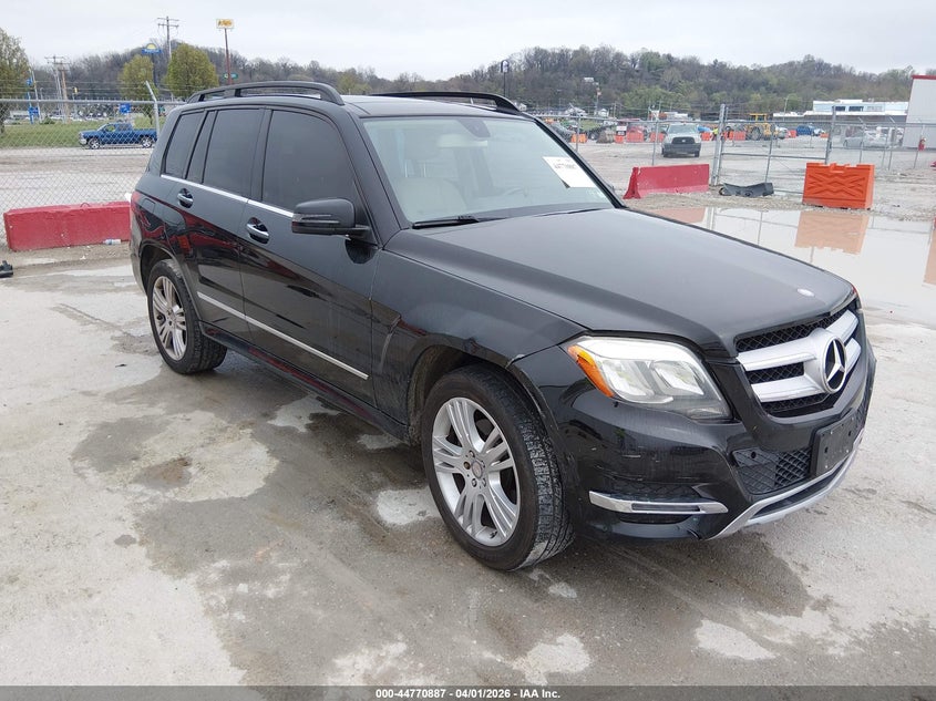 2015 Mercedes-benz Glk-klasse VIN WDCGG5HB2FG355212 IAAI salvage auction — FRONT END, Wait Title, sold $3,900 on 2026-07-11 (photo 1)