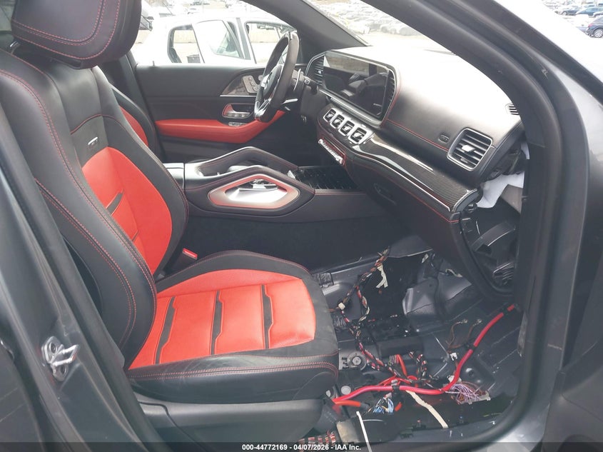 2021 Mercedes-benz Gle class VIN 4JGFD6BB9MA556528 IAAI salvage auction — THEFT, Wait Title, sold $30,925 on 2026-09-15 (photo 5)
