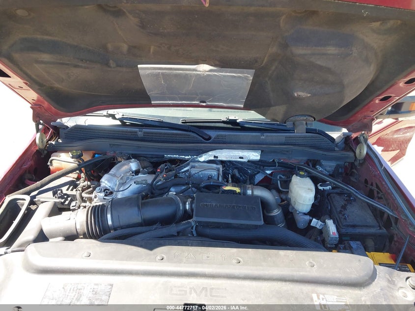 2018 Gmc SIERRA VIN 1GT42YEY6JF225420 IAAI salvage auction — SIDE, Wait Title, sold $8,000 on 2026-08-19 (photo 9)