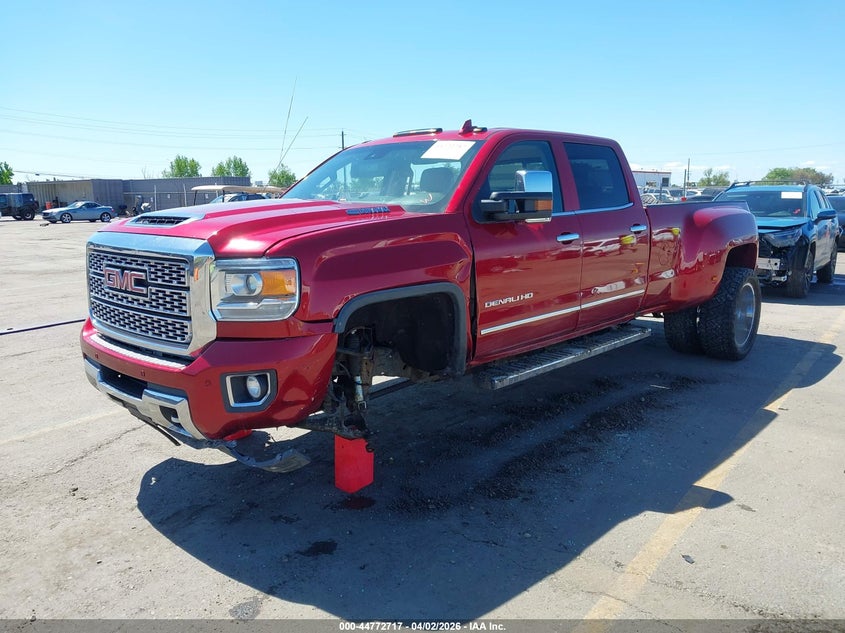 2018 Gmc SIERRA VIN 1GT42YEY6JF225420 IAAI salvage auction — SIDE, Wait Title, sold $8,000 on 2026-08-19 (photo 2)