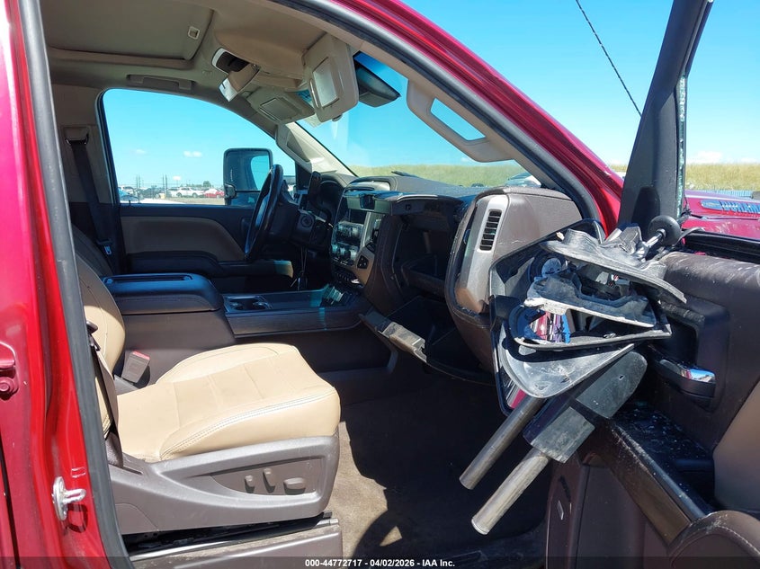 2018 Gmc SIERRA VIN 1GT42YEY6JF225420 IAAI salvage auction — SIDE, Wait Title, sold $8,000 on 2026-08-19 (photo 7)