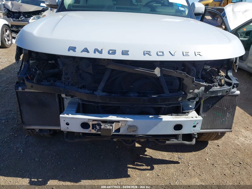 2019 Land rover RANGE ROVER VIN SALGS2SV0KA549930 IAAI salvage auction — FRONT END, Wait Title, sold $11,800 on 2026-07-09 (photo 6)