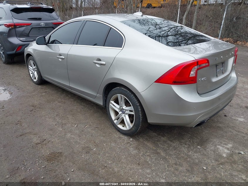 2015 Volvo S60 VIN YV126MFK2F1361153 IAAI salvage auction — RIGHT FRONT, Salvage (Rhode Island), sold $1,200 on 2026-08-14 (photo 3)