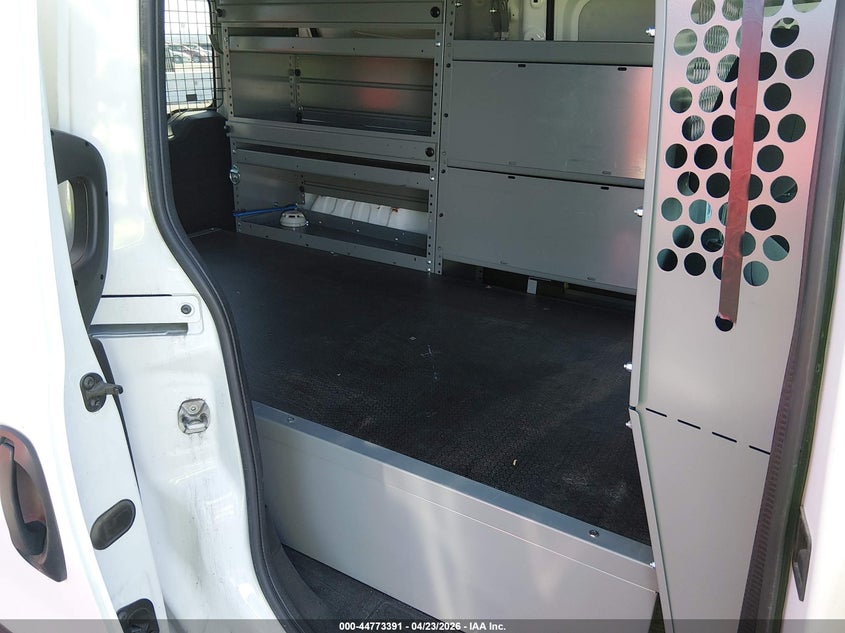 2022 Ram Promaster city VIN ZFBHRFAB2N6W54985 IAAI salvage auction — NORMAL WEAR, Salvage Title, sold $15,750 on 2026-07-10 (photo 8)