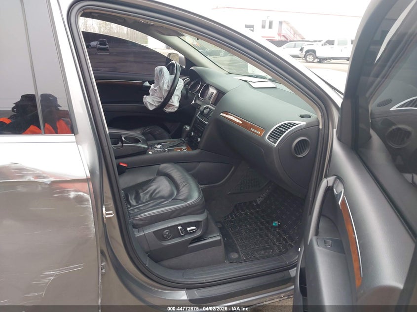 2010 Audi Q7 VIN WA1LYAFE6AD007683 IAAI salvage auction — FRONT END, Salvage - Greater Than 75% (Maryland), sold $450 on 2026-07-31 (photo 5)