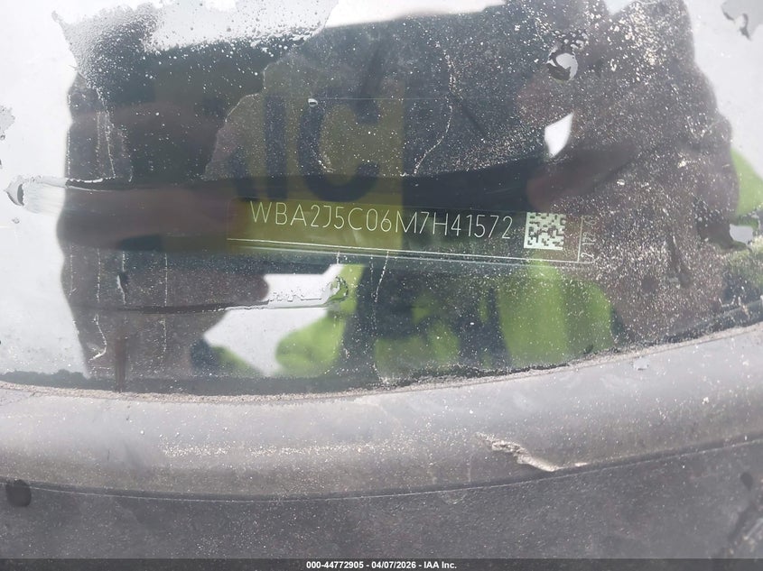 2021 BMW 2er VIN WBA2J5C06M7H41572 IAAI salvage auction — VANDALISM, Wait Title, sold $10,000 on 2026-07-07 (photo 9)