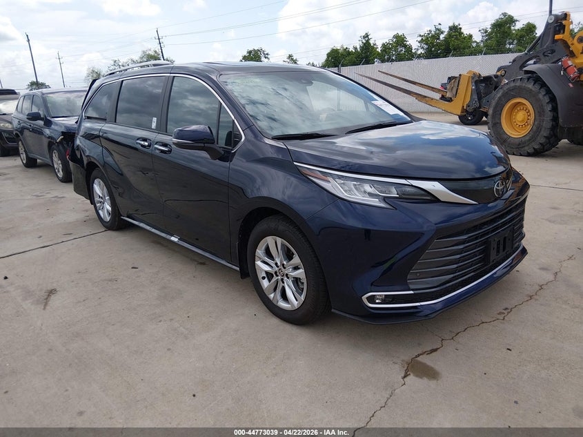 2026 Toyota Sienna VIN 5TDZRKEC1TS301728 IAAI salvage auction — REAR END, Wait Title, sold $26,150 on 2026-07-17 (photo 1)