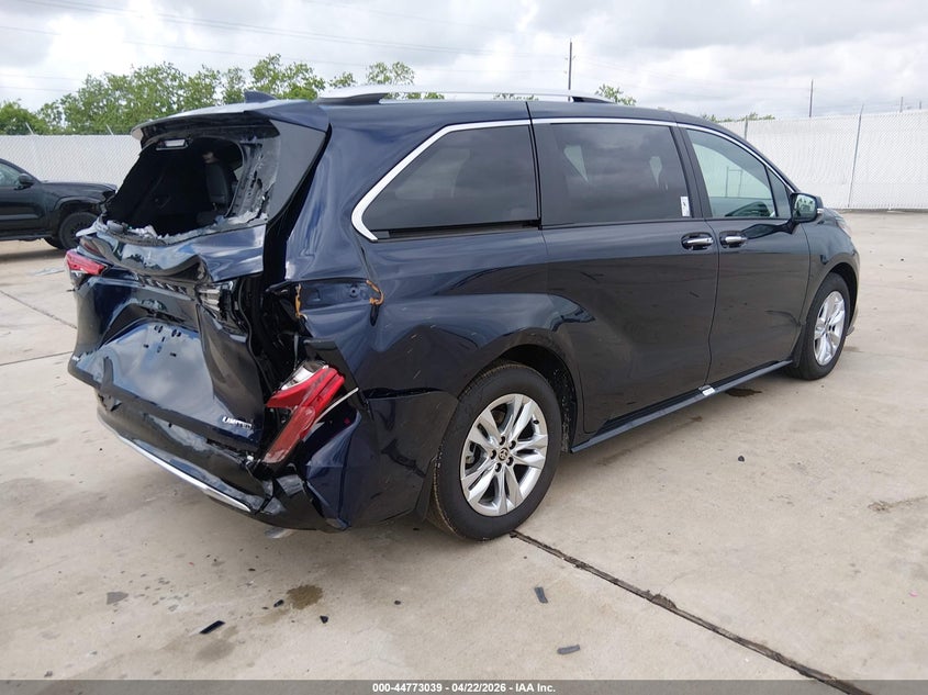 2026 Toyota Sienna VIN 5TDZRKEC1TS301728 IAAI salvage auction — REAR END, Wait Title, sold $26,150 on 2026-07-17 (photo 4)