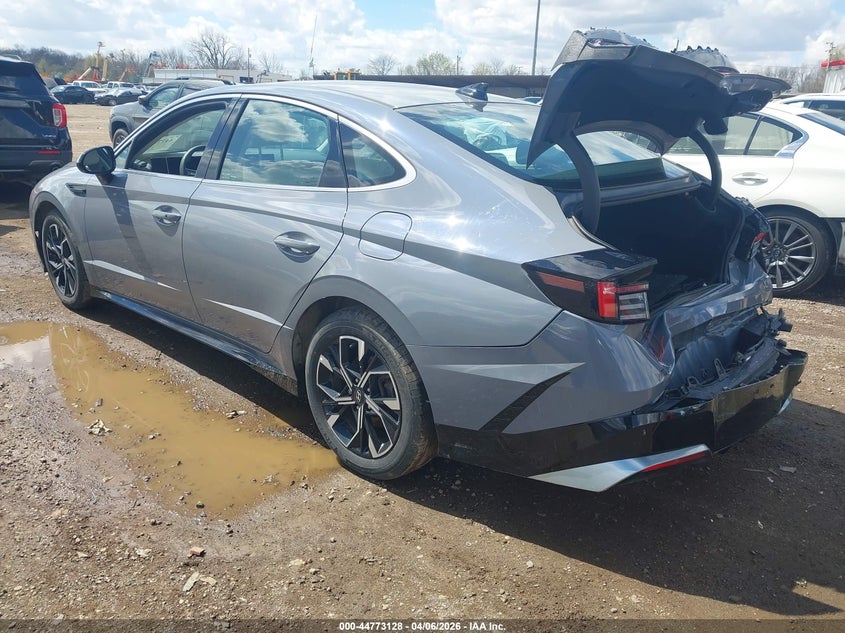 2024 Hyundai Sonata VIN KMHL64JA9RA424113 IAAI salvage auction — REAR END, Wait Title, sold $25 on 2026-07-29 (photo 3)