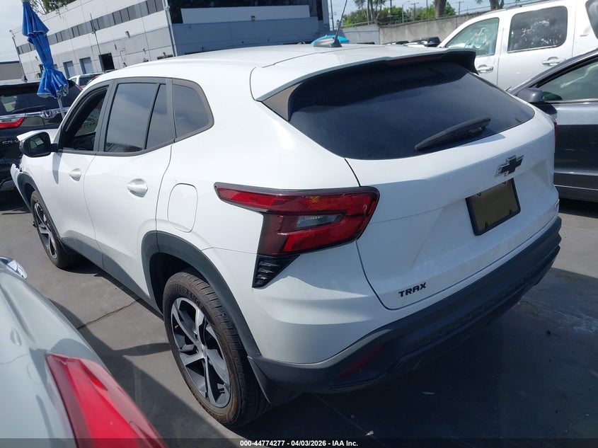 2024 Chevrolet Trax VIN KL77LGE25RC233664 IAAI salvage auction — FRONT END, Wait Title, sold $25 on 2026-08-29 (photo 3)
