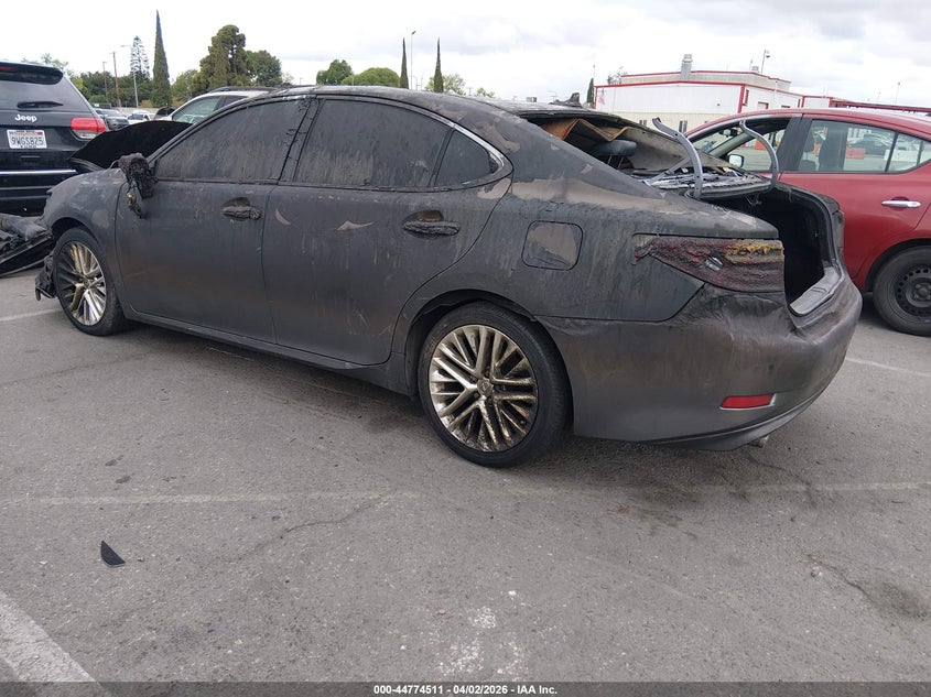 2015 Lexus ES VIN JTHBK1GG4F2187511 IAAI salvage auction — EXTERIOR BURN, Non-Repairable (California), sold $800 on 2026-07-16 (photo 3)
