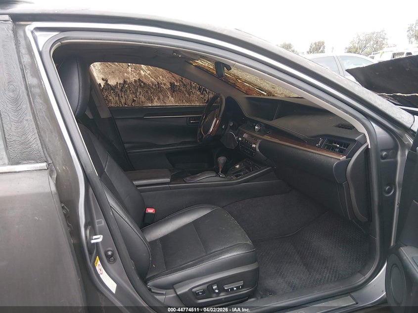 2015 Lexus ES VIN JTHBK1GG4F2187511 IAAI salvage auction — EXTERIOR BURN, Non-Repairable (California), sold $800 on 2026-07-16 (photo 5)