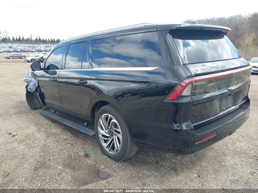 2025 Lincoln Navigator VIN 5LMJJ3LG2SEL01069 IAAI salvage auction — LEFT FRONT, Salvage Title, sold $36,225 on 2026-07-20 (photo 3)