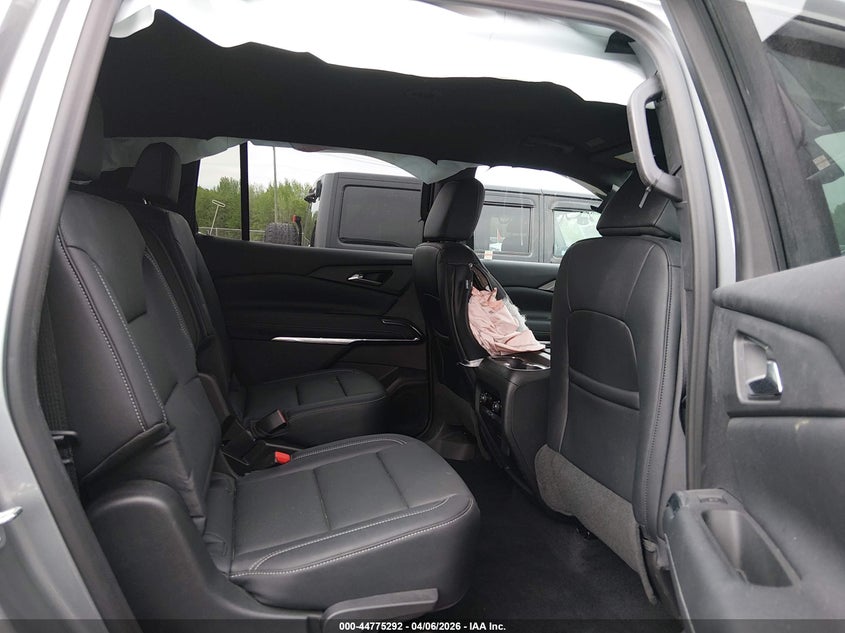 2026 Chevrolet Traverse VIN 1GNEVGKS1TJ128302 IAAI salvage auction — FRONT END, Salvage Title (New York), sold $13,100 on 2026-09-03 (photo 8)