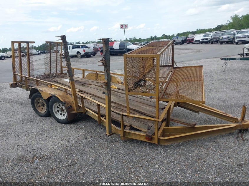 2007 Trailer 20 foot VIN 4M8US16267D000906 IAAI salvage auction — SIDE, Bos Undocumented Trailer (South Carolina), sold $25 on 2026-07-08 (photo 1)
