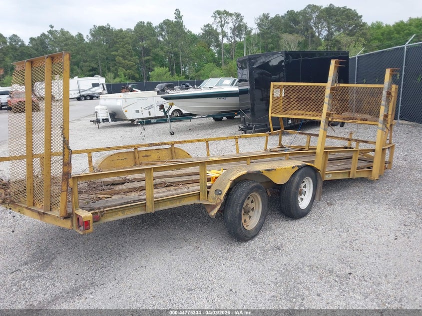 2007 Trailer 20 foot VIN 4M8US16267D000906 IAAI salvage auction — SIDE, Bos Undocumented Trailer (South Carolina), sold $25 on 2026-07-08 (photo 4)