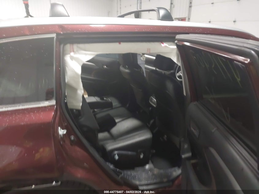 2019 Toyota Highlander VIN 5TDJZRFH5KS708210 IAAI salvage auction — REAR END, Salvage (Minnesota), sold $9,000 on 2026-07-08 (photo 8)