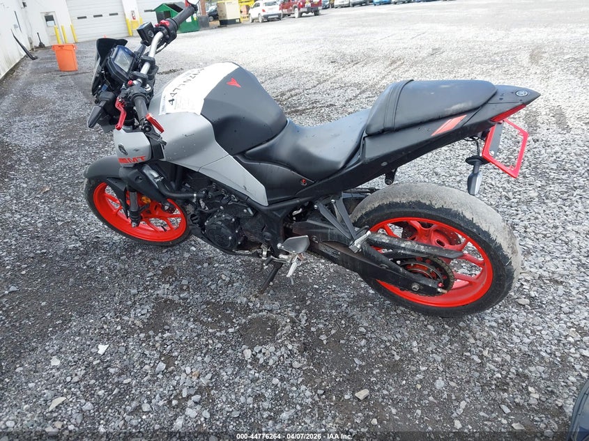 2020 Yamaha Mt-03 VIN MH3RH20Y1LK001282 IAAI salvage auction — FRONT END, Mv-907A (New York), sold $975 on 2026-07-14 (photo 3)