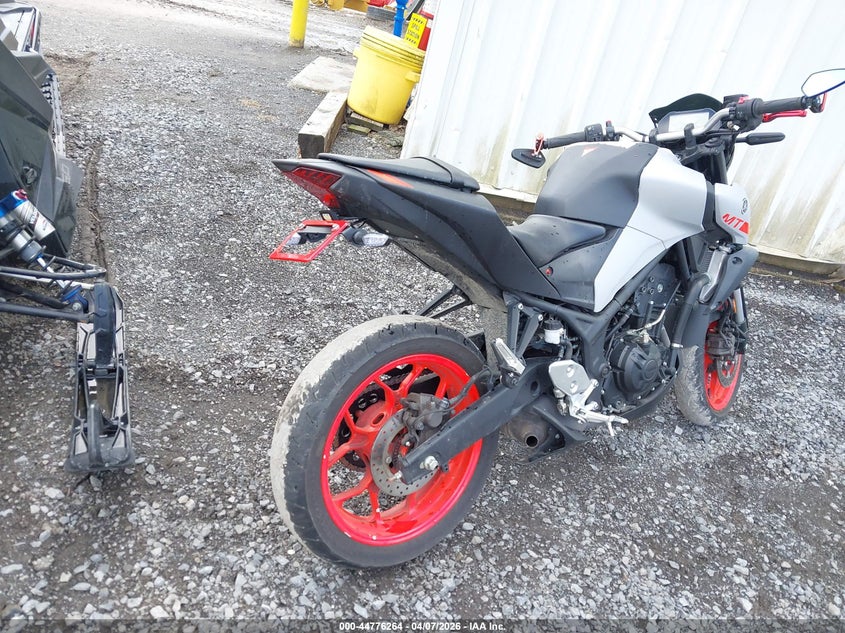 2020 Yamaha Mt-03 VIN MH3RH20Y1LK001282 IAAI salvage auction — FRONT END, Mv-907A (New York), sold $975 on 2026-07-14 (photo 4)