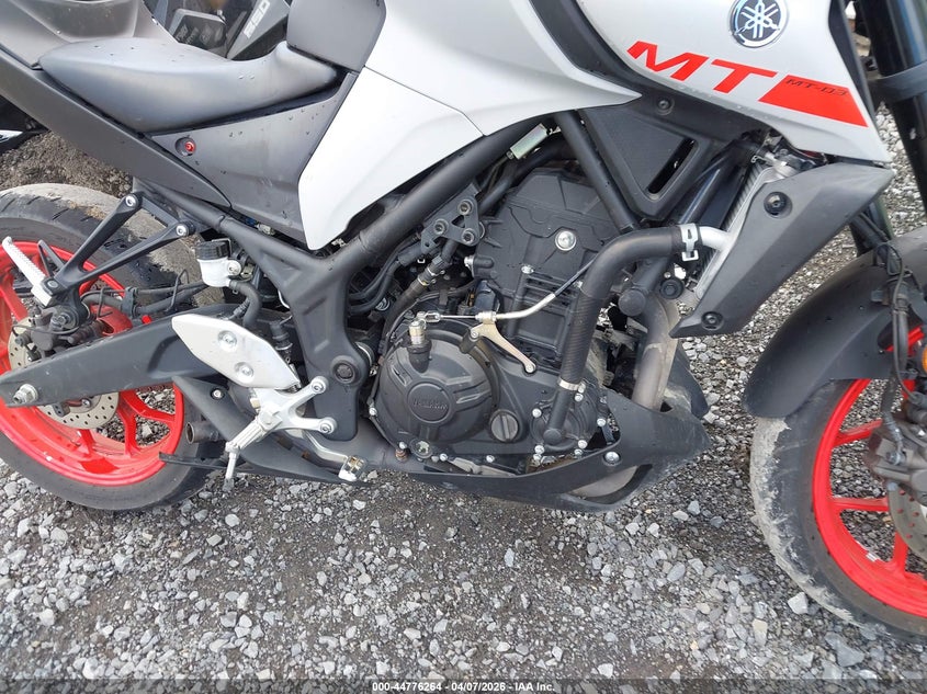2020 Yamaha Mt-03 VIN MH3RH20Y1LK001282 IAAI salvage auction — FRONT END, Mv-907A (New York), sold $975 on 2026-07-14 (photo 8)