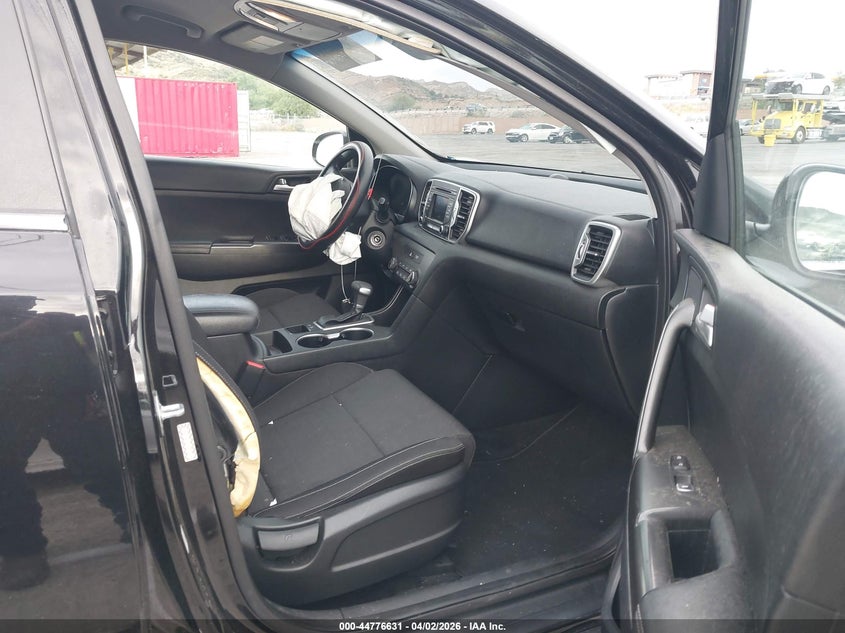 2018 Kia Sportage VIN KNDPM3AC7J7337156 IAAI salvage auction — SIDE, Wait Title, sold $2,050 on 2026-07-12 (photo 5)