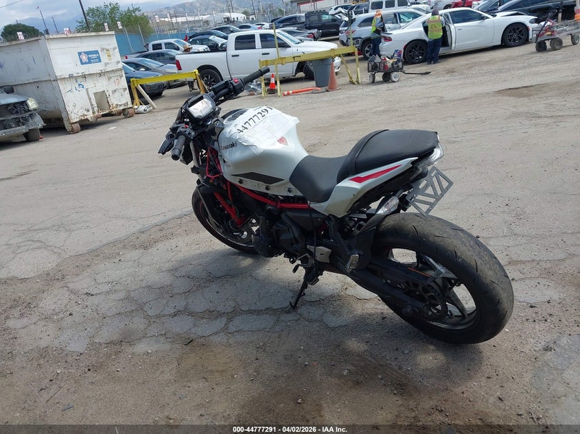 2022 Kawasaki Er VIN ML5EREK10NDA58475 IAAI salvage auction — THEFT, Salvage (California), sold $1,450 on 2026-07-28 (photo 3)