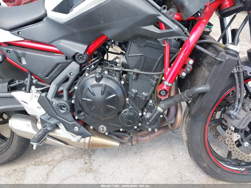 2022 Kawasaki Er VIN ML5EREK10NDA58475 IAAI salvage auction — THEFT, Salvage (California), sold $1,450 on 2026-07-28 (photo 8)