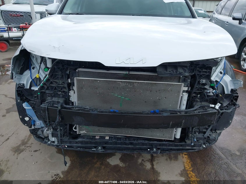 2025 Kia Sportage VIN 5XYK33DF2SG249414 IAAI salvage auction — FRONT END, Wait Title, sold $8,900 on 2026-07-16 (photo 6)