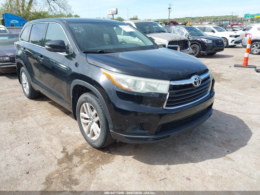 2016 Toyota Highlander VIN 5TDBKRFH3GS259173 IAAI salvage auction — LEFT SIDE, Clear (Oklahoma), sold $3,700 on 2026-07-29 (photo 1)