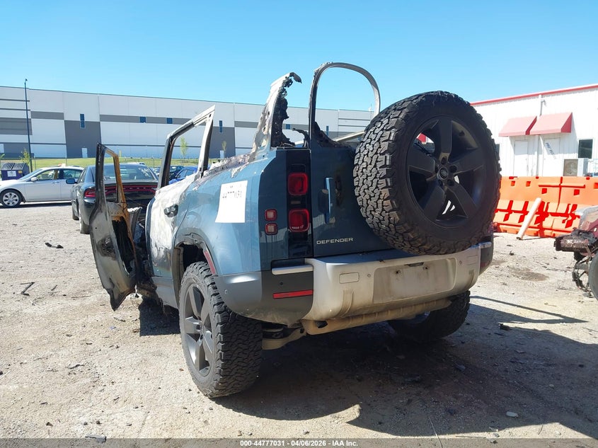 2022 Land rover Defender VIN SALEK7RX5N2098729 IAAI salvage auction — Burn Engine, Non-Repairable (Texas), sold $25 on 2026-07-21 (photo 3)