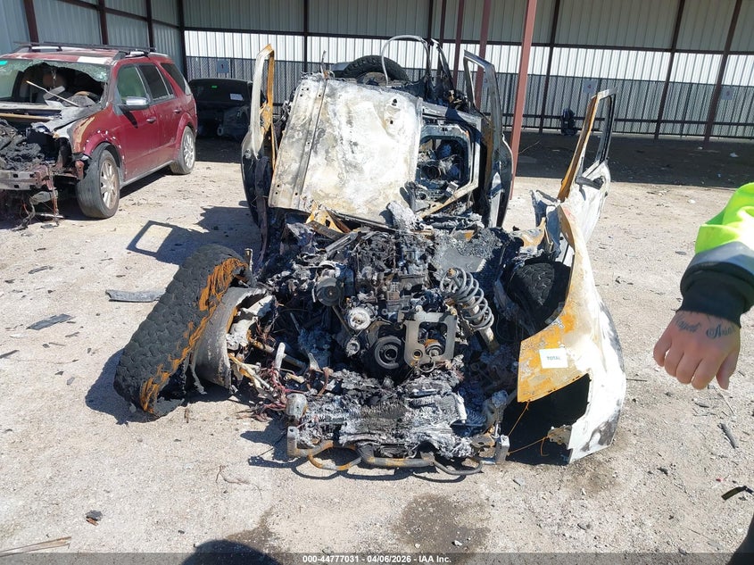 2022 Land rover Defender VIN SALEK7RX5N2098729 IAAI salvage auction — Burn Engine, Non-Repairable (Texas), sold $25 on 2026-07-21 (photo 6)